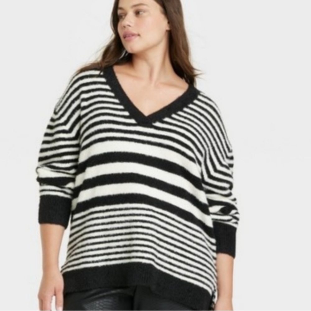 NWT Ava & Viv Plus Size Pullover Sweater Knit Striped Black & White Size XXL